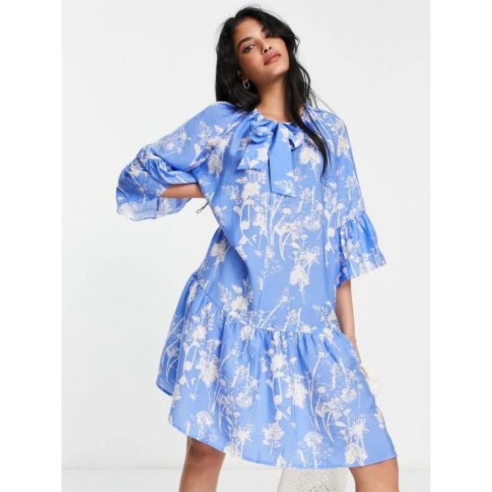 & Other Stories | Floral Ruffle Relaxed Tie Mini Dress in Blue